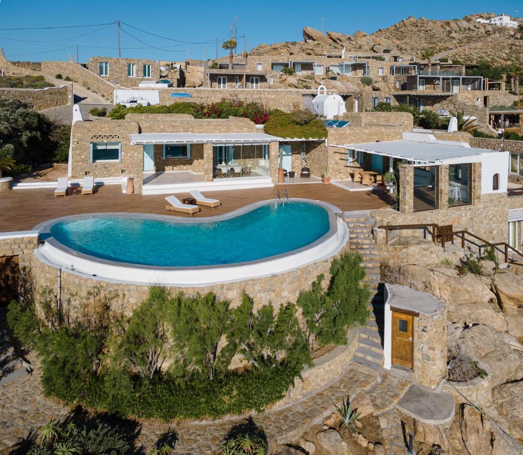 Etesians Luxury