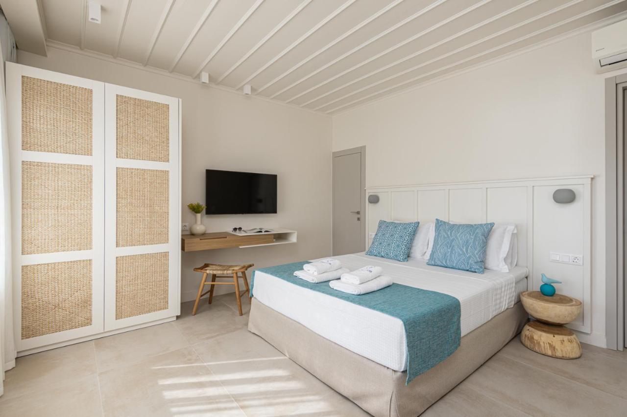 Etesians & Guest house Super Paradise Beach (Mykonos)