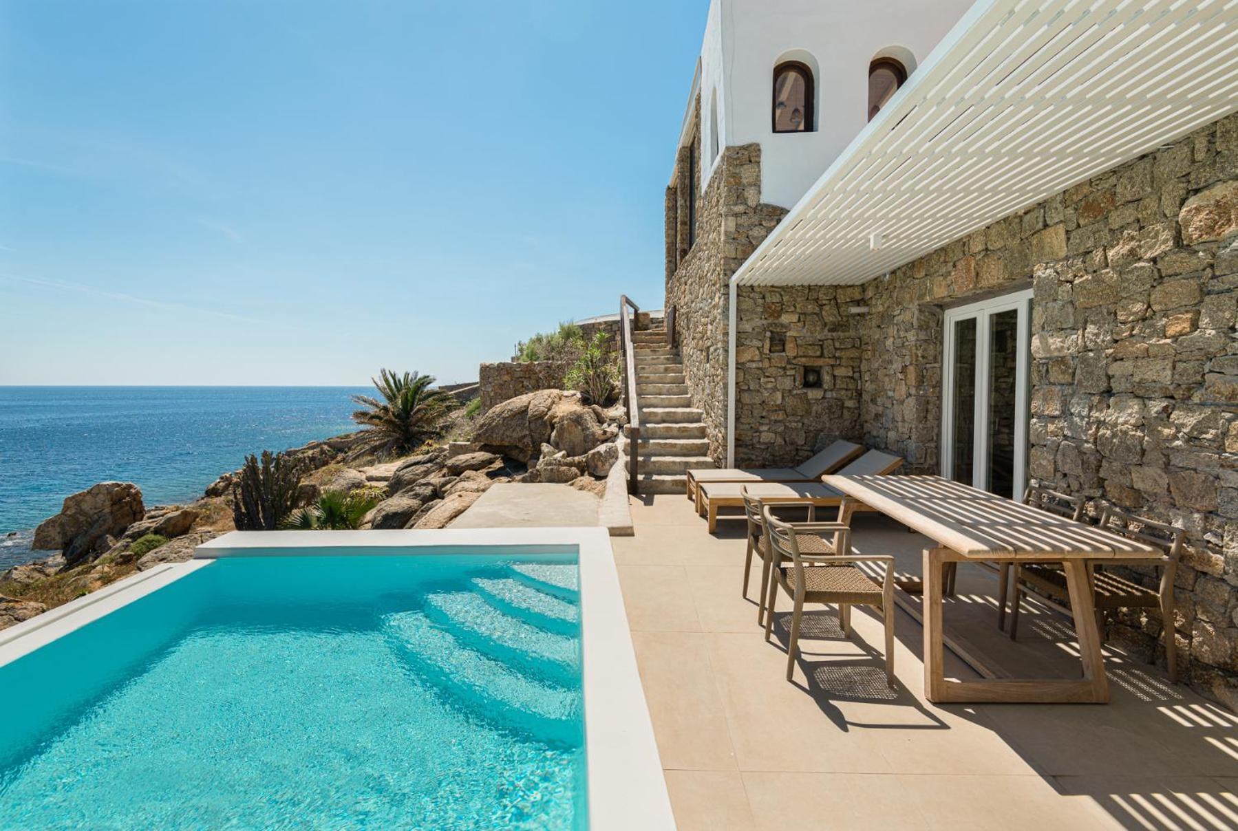 Guest house Etesians & 3*