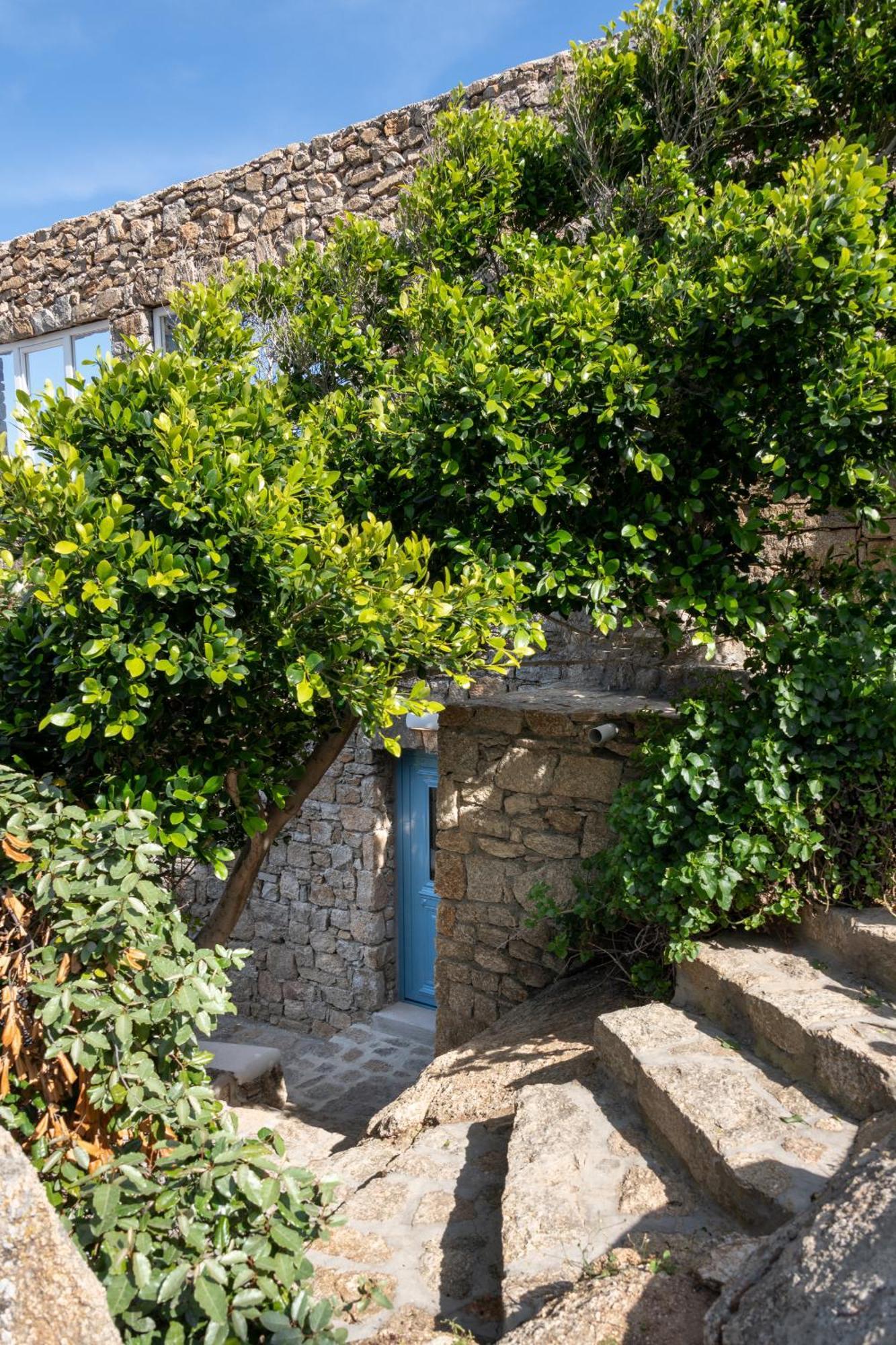 Guest house Etesians & 3*