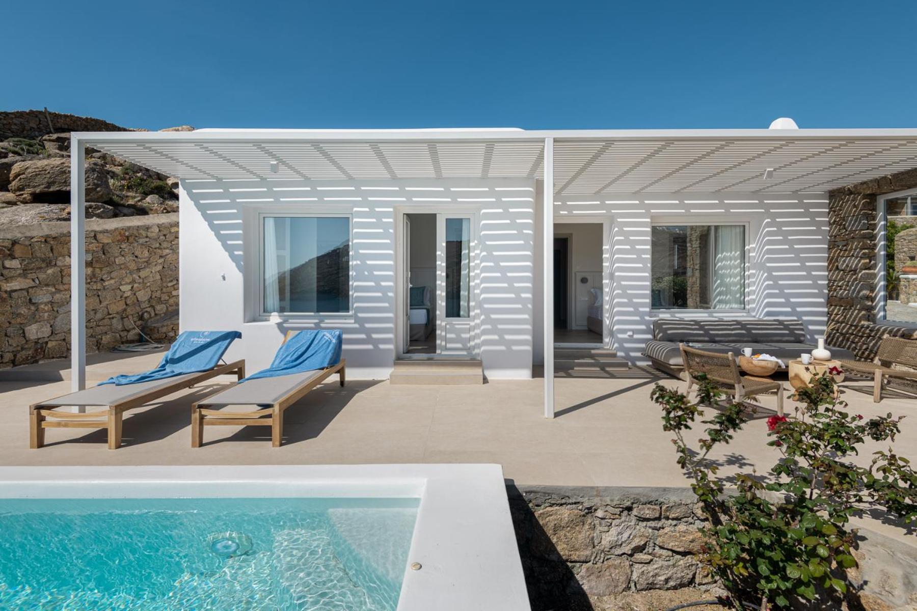 Etesians & Guest house