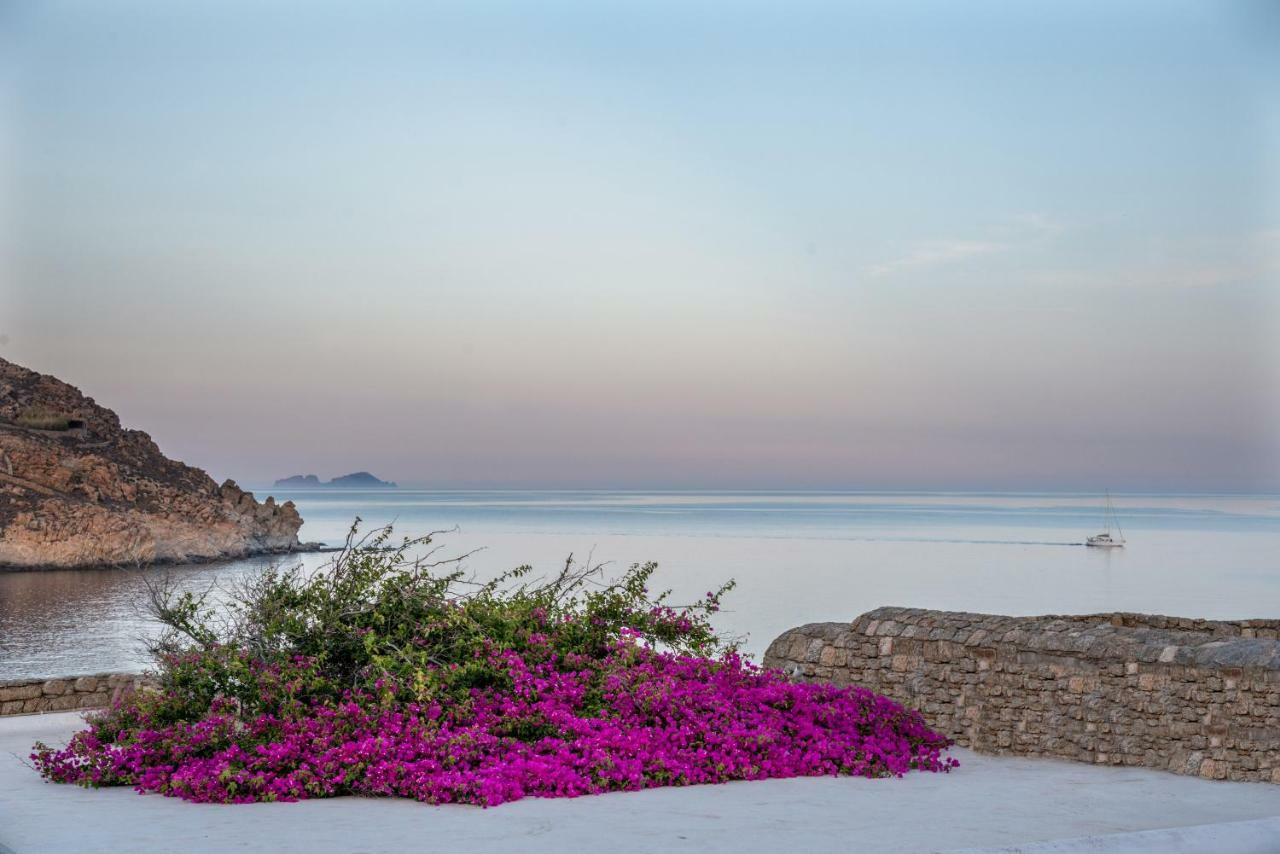 Etesians Luxury 3*
